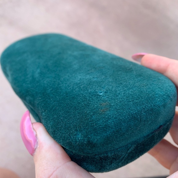 Large Black Gucci Sunglasses - Picture 13 of 13